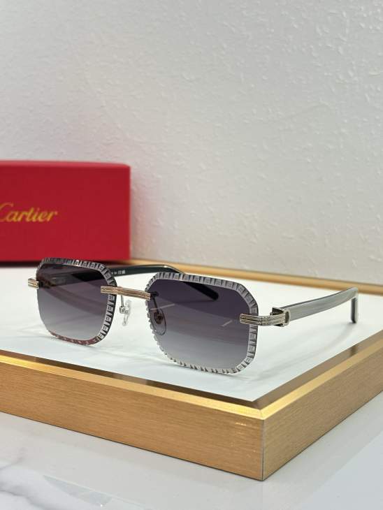 Picture of Cartier Sunglasses _SKUfw79280205fw